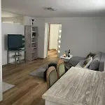 Wiejski Dom W Karkonoszach Appartamento Mysłakowice